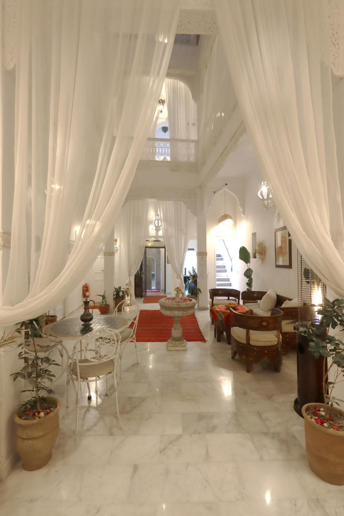 Riad Morocco Sky Marrakesh Buitenkant foto